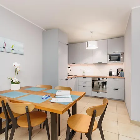 Laba Aquarius קולובז'ג